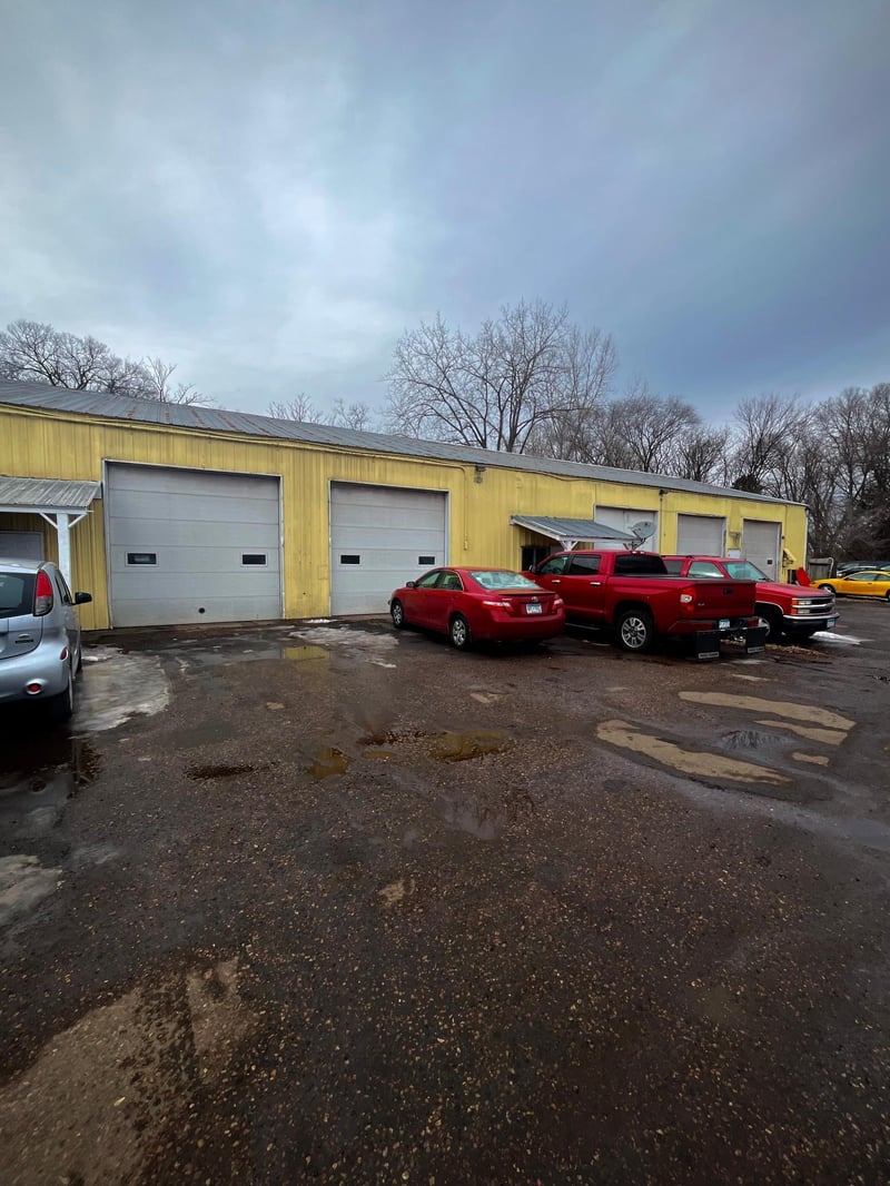 1201 Frost Ave, Maplewood, MN 55109