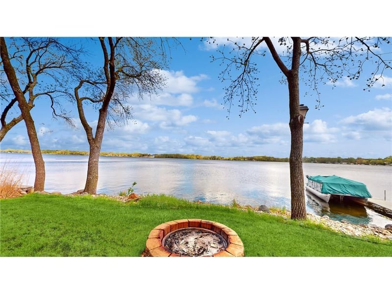 711 Marian St, Waterville, MN 56096