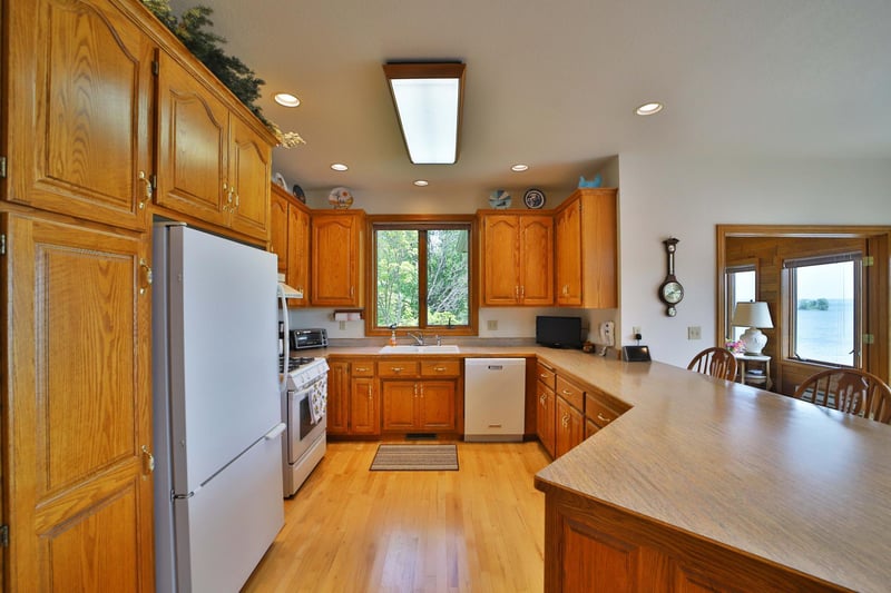10124 Timberwolf Trl, Kabetogama, MN 56669