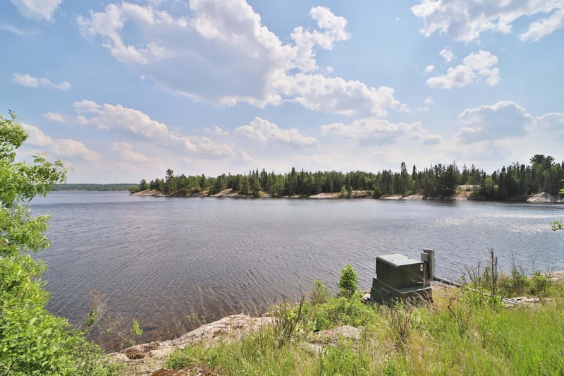 10124 Timberwolf Trl, Kabetogama, MN 56669