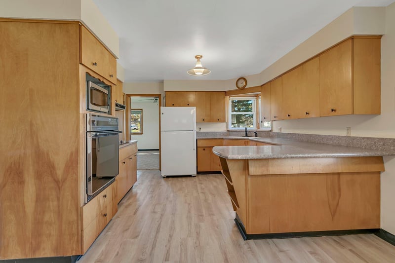 31 Ash St, Flensburg, MN 56328