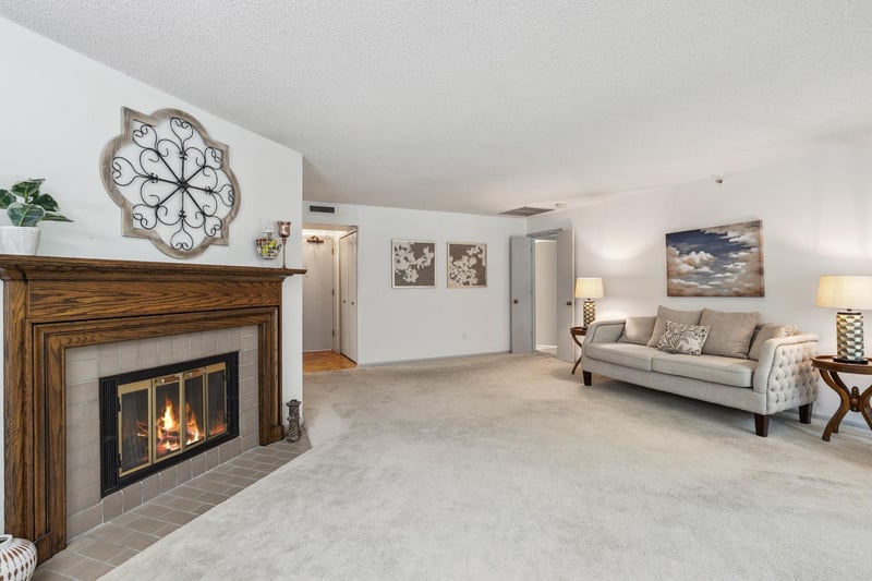 14601 Atrium Way #329, Minnetonka, MN 55345