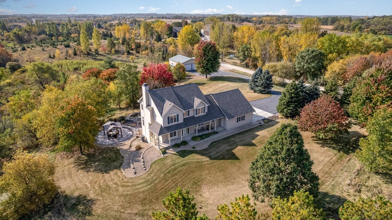 8811 E 275th St, Elko New Market, MN 55020