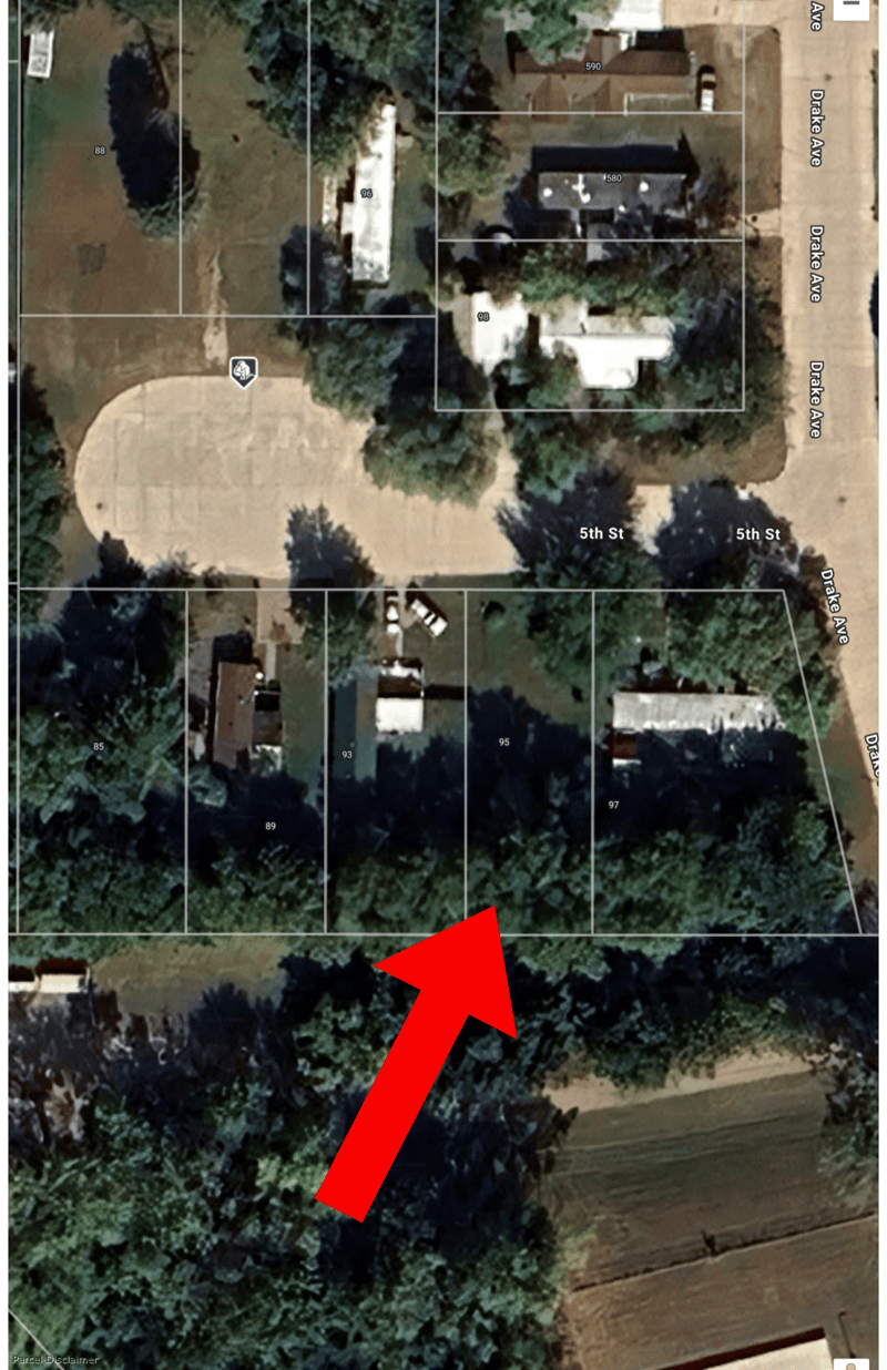 95 5th St, Windom, MN 56101