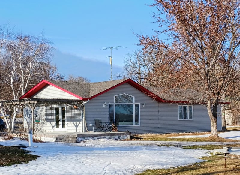 25442 Crystal Springs Dr, Pelican Rapids, MN 56572