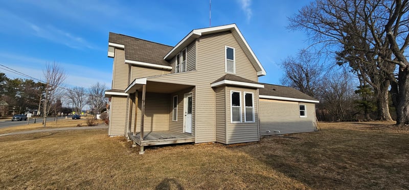 17334 N Main St, Galesville, WI 54630