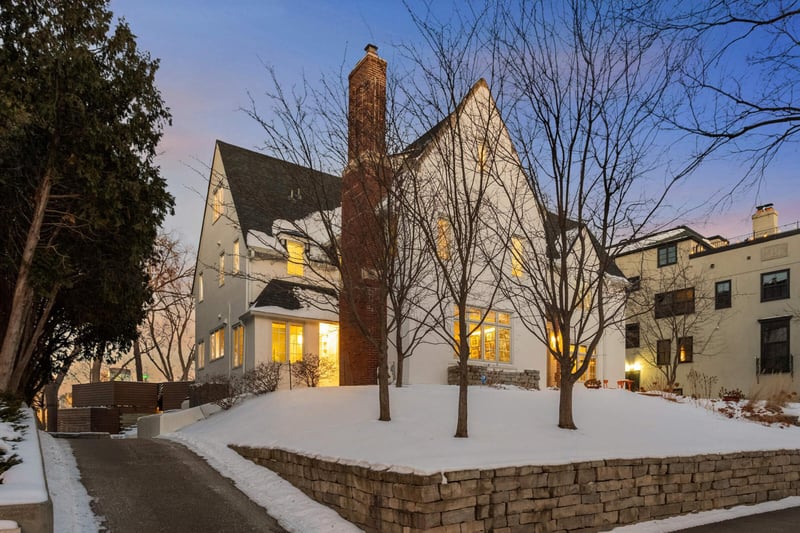1510 Mount Curve Ave, Minneapolis, MN 55403