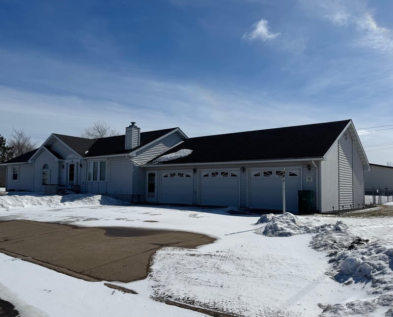 509 W Elizabeth Ave, Keewatin, MN 55753