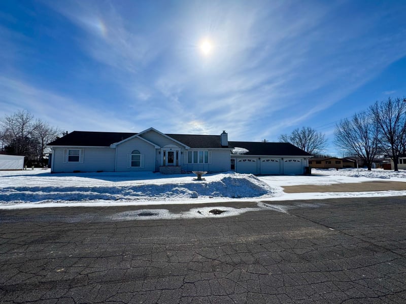 509 W Elizabeth Ave, Keewatin, MN 55753