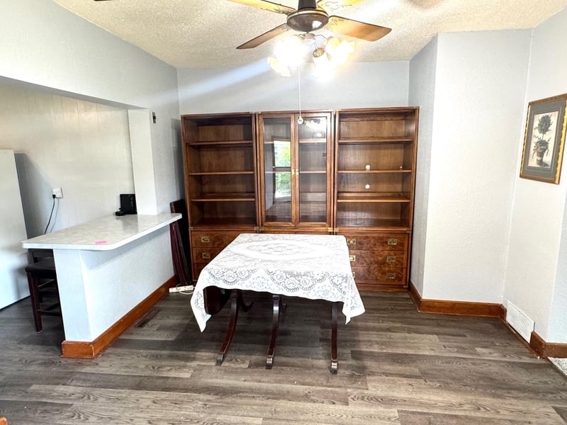401 S Main St, Badger, MN 56714