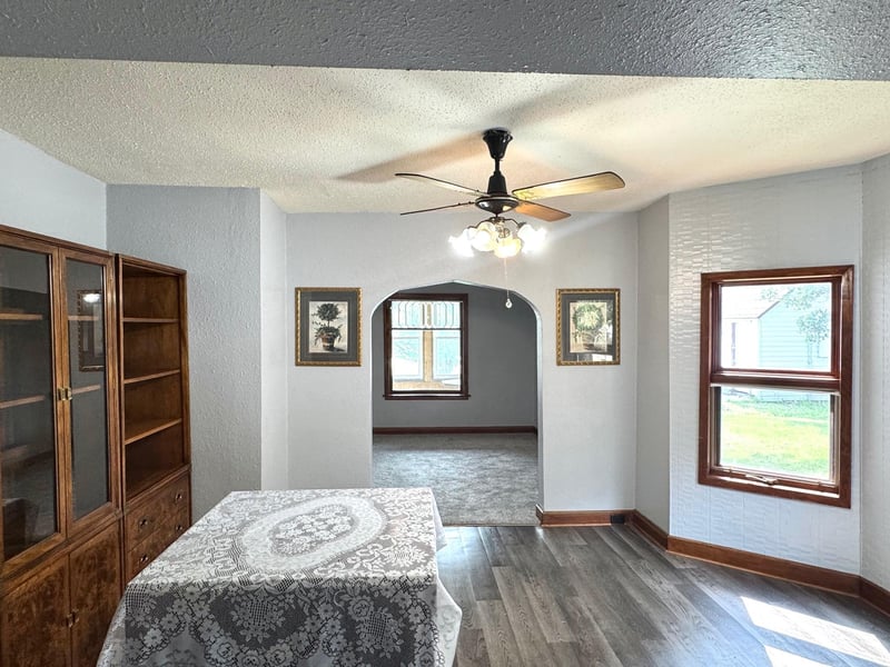 401 S Main St, Badger, MN 56714