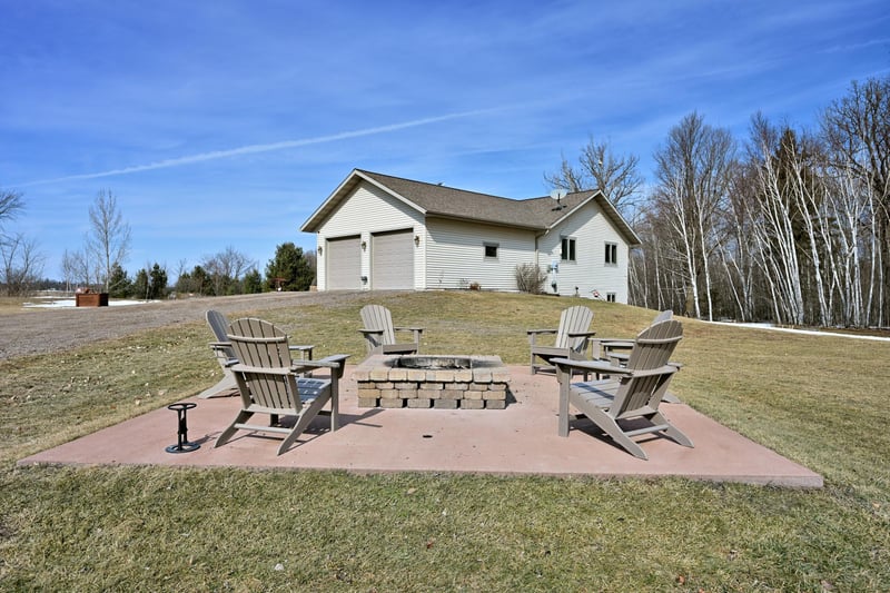 W3175 Church Rd, Sarona, WI 54870