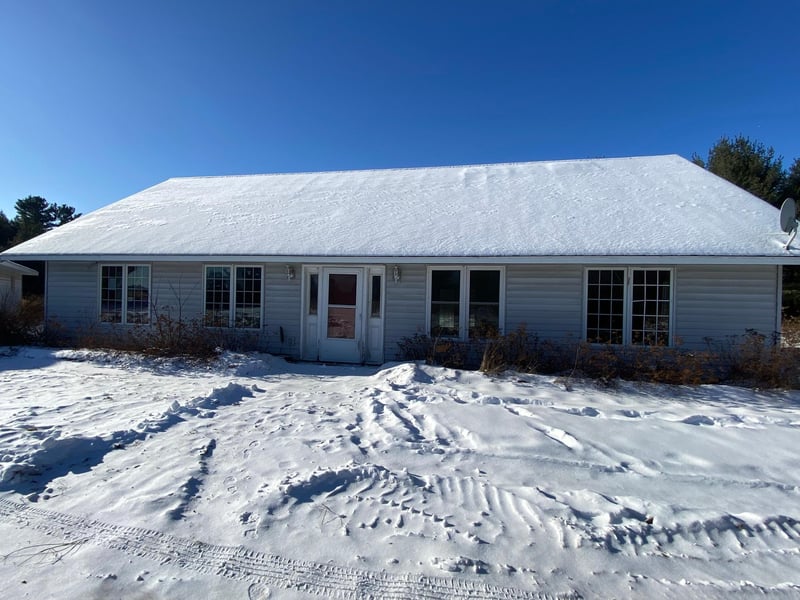 444 28th St, New Auburn, WI 54757