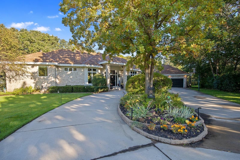 9141 Inverness Cir, Ramsey, MN 55303