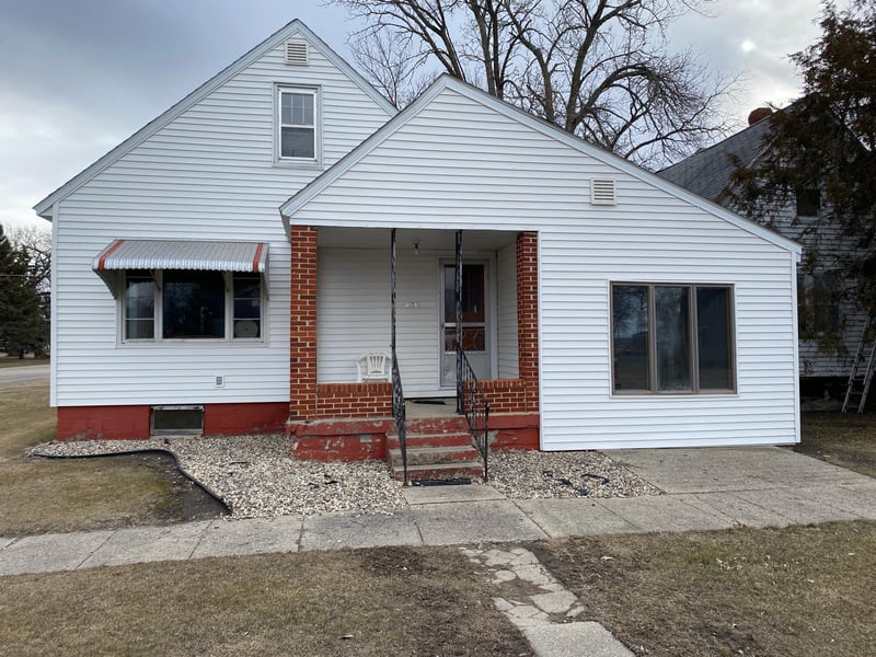 400 1st St W, Chokio, MN 56221