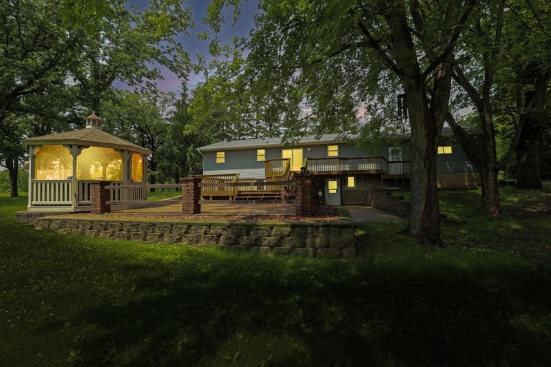 18615 County Road 9, Avon, MN 56310