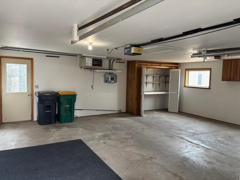 605 Funk Ave, Lakefield, MN 56150