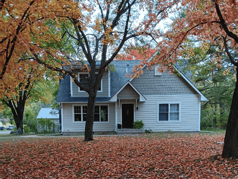 855 River St, Taylors Falls, MN 55084