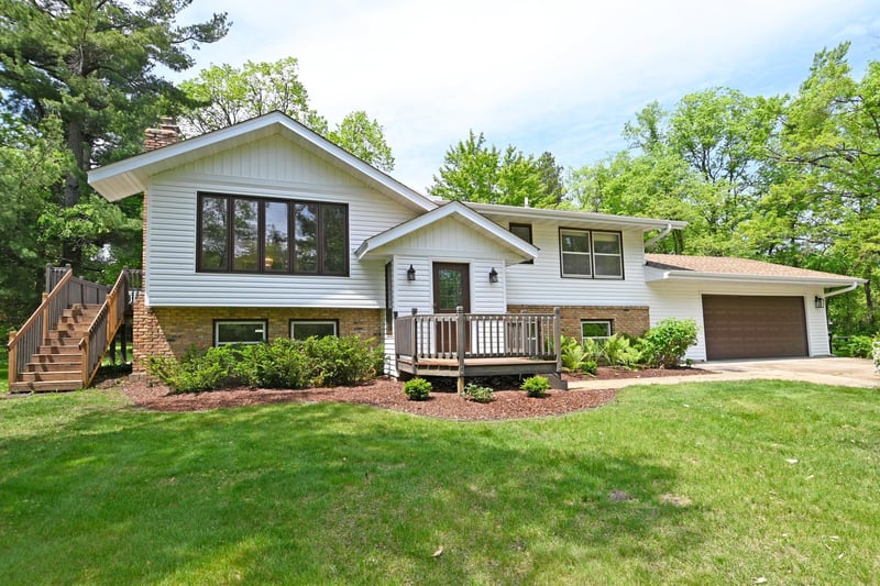 21414 Tulip St NW, Oak Grove, MN 55303
