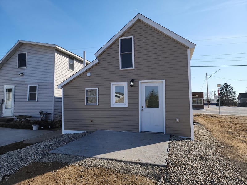 324 Main St, Courtland, MN 56021
