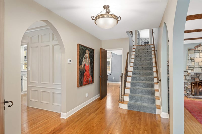 4404 Sunnyside Rd, Edina, MN 55424