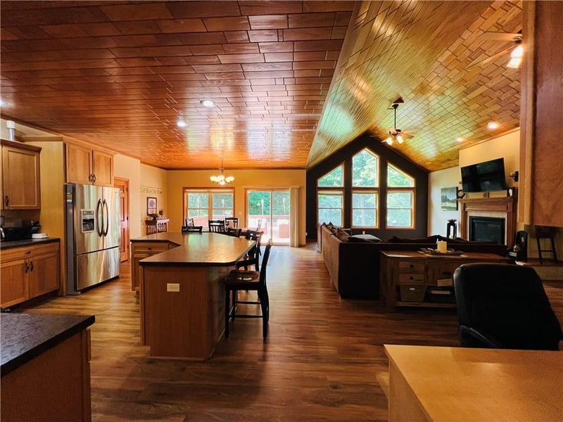 621 Ironwood St, Barron, WI 54812
