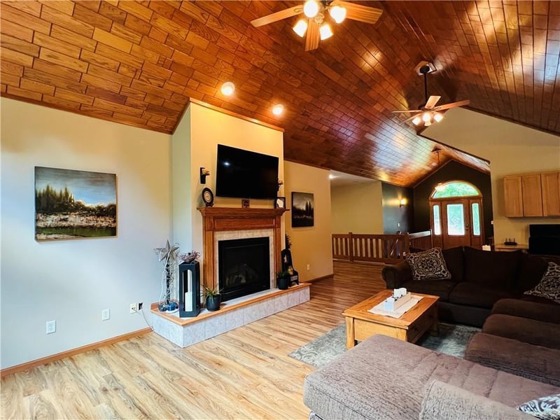 621 Ironwood St, Barron, WI 54812