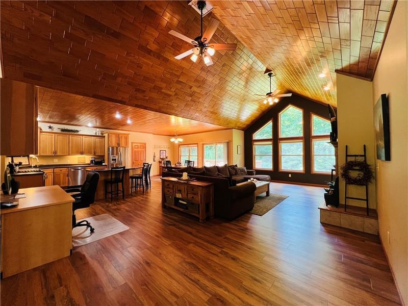 621 Ironwood St, Barron, WI 54812