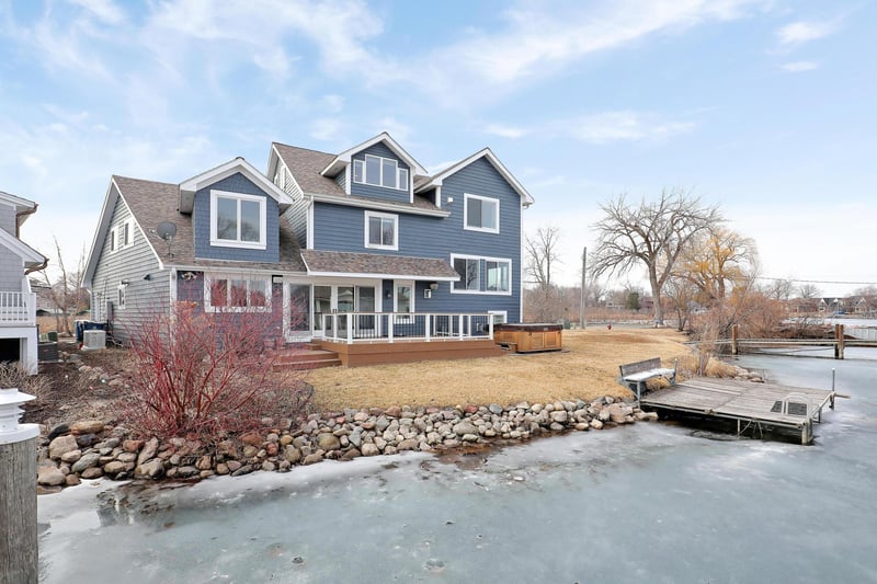 55 Fairhope Ave, Excelsior, MN 55331