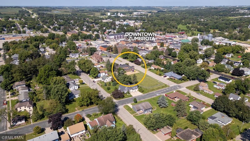555 East Ave, Zumbrota, MN 55992