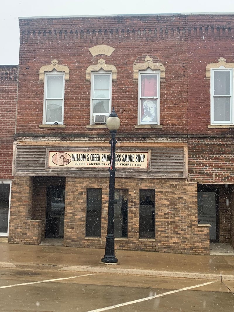 129 S Broadway St, Spring Valley, MN 55975