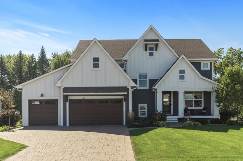 9195 Eagle Ridge Rd, Chanhassen, MN 55317