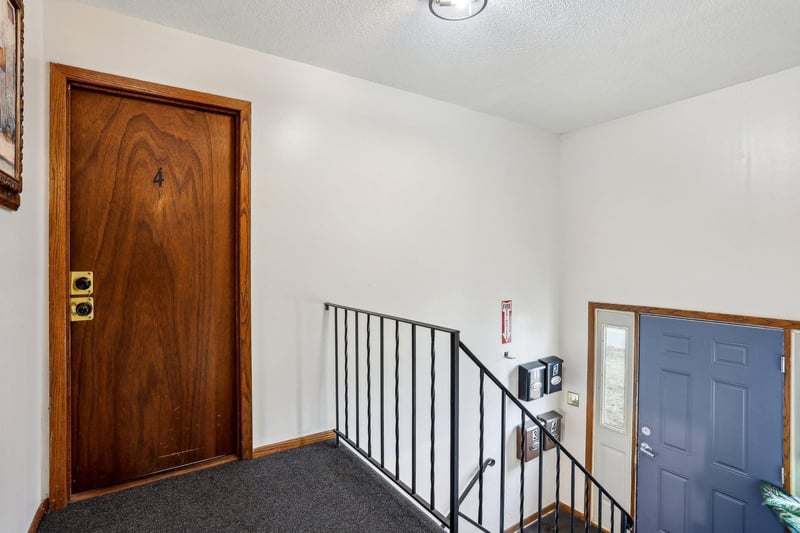 2281 11th Ave E, North Saint Paul, MN 55109