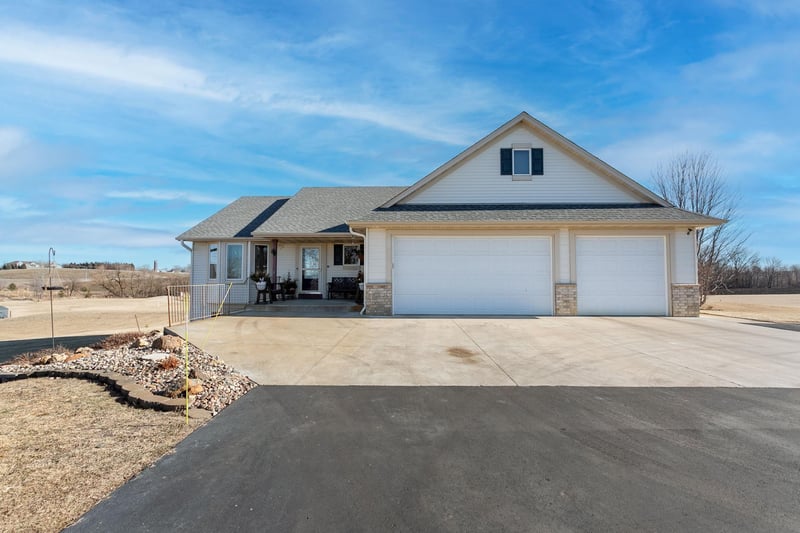 26141 Jonquil Ave, Elko New Market, MN 55020