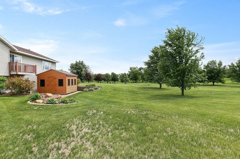 23805 Edgeton Rd, Richmond, MN 56368