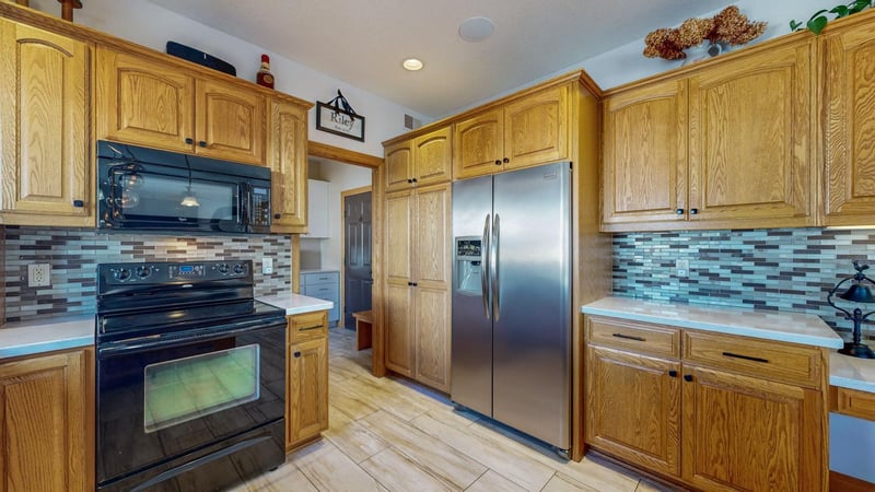435 Donegal Ln SE, Chatfield, MN 55923