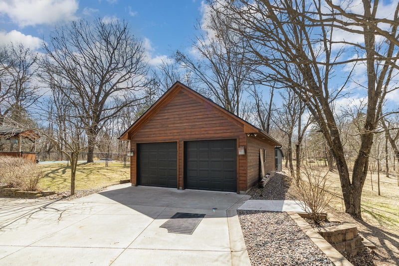 3310 184th Ln NW, Oak Grove, MN 55303