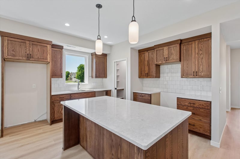 2015 Erie Dr, Northfield, MN 55057