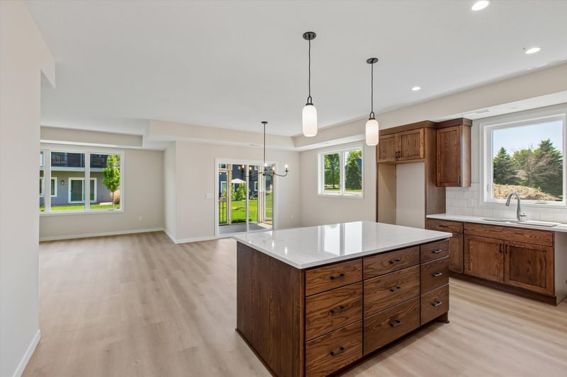 2015 Erie Dr, Northfield, MN 55057