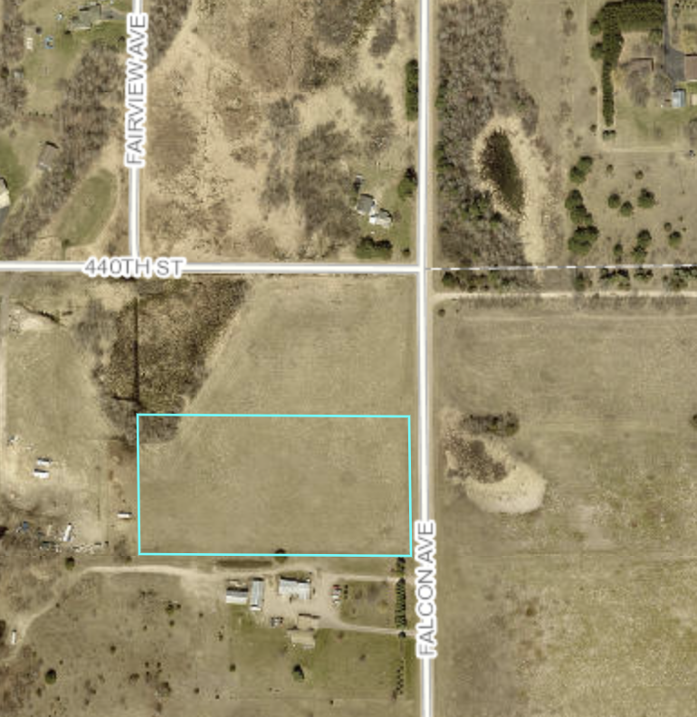 43xx1 Falcon Ave, Harris, MN 55032