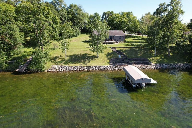 616 E Lake Cowdry Rd NW, Alexandria, MN 56308