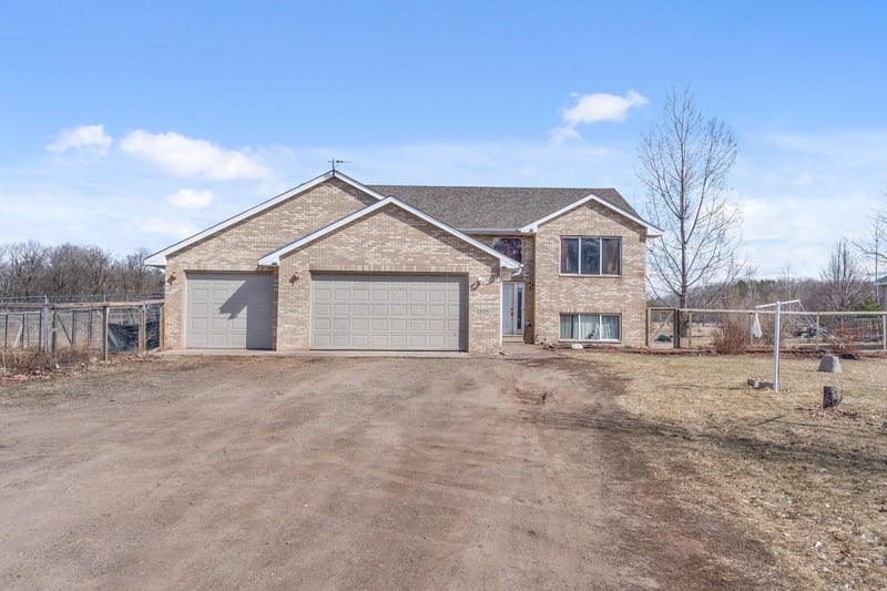 16200 Auburn Rd, Grasston, MN 55030
