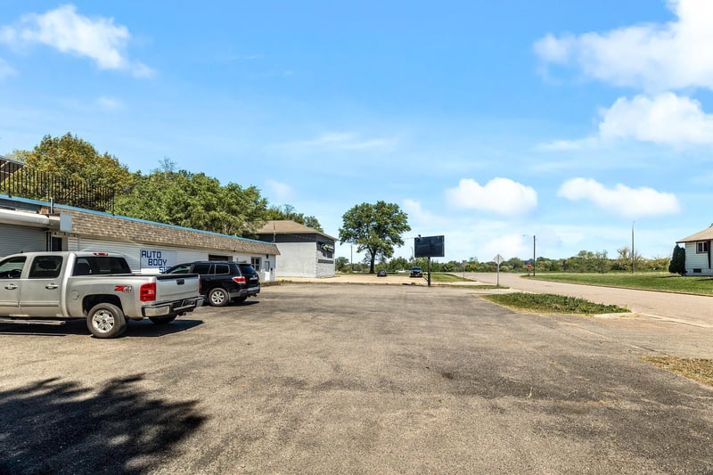 8370 Pierce St NE, Fridley, MN 55432