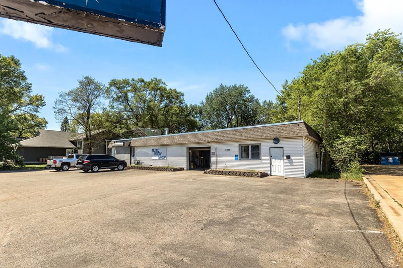 8370 Pierce St NE, Fridley, MN 55432