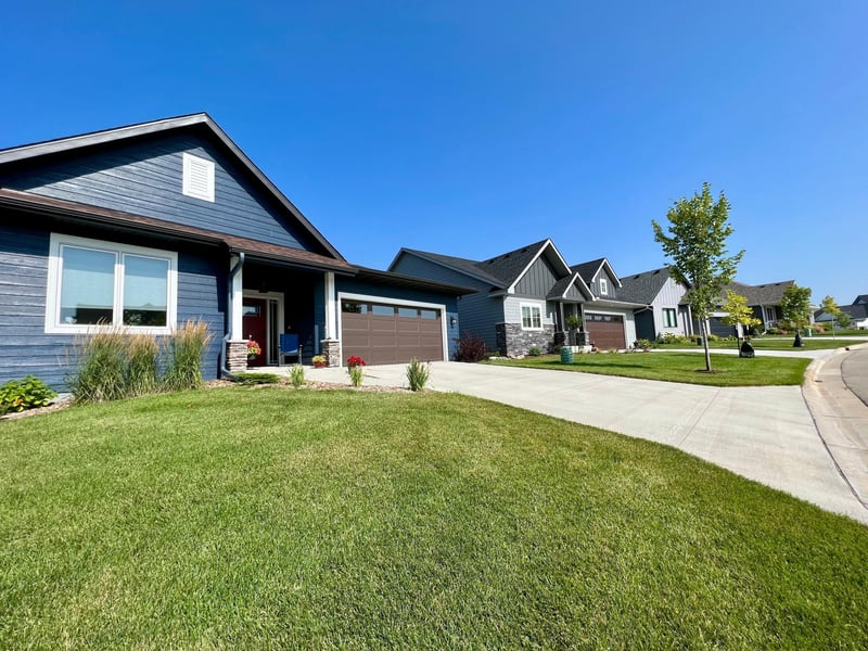 2019 Erie Dr, Northfield, MN 55057