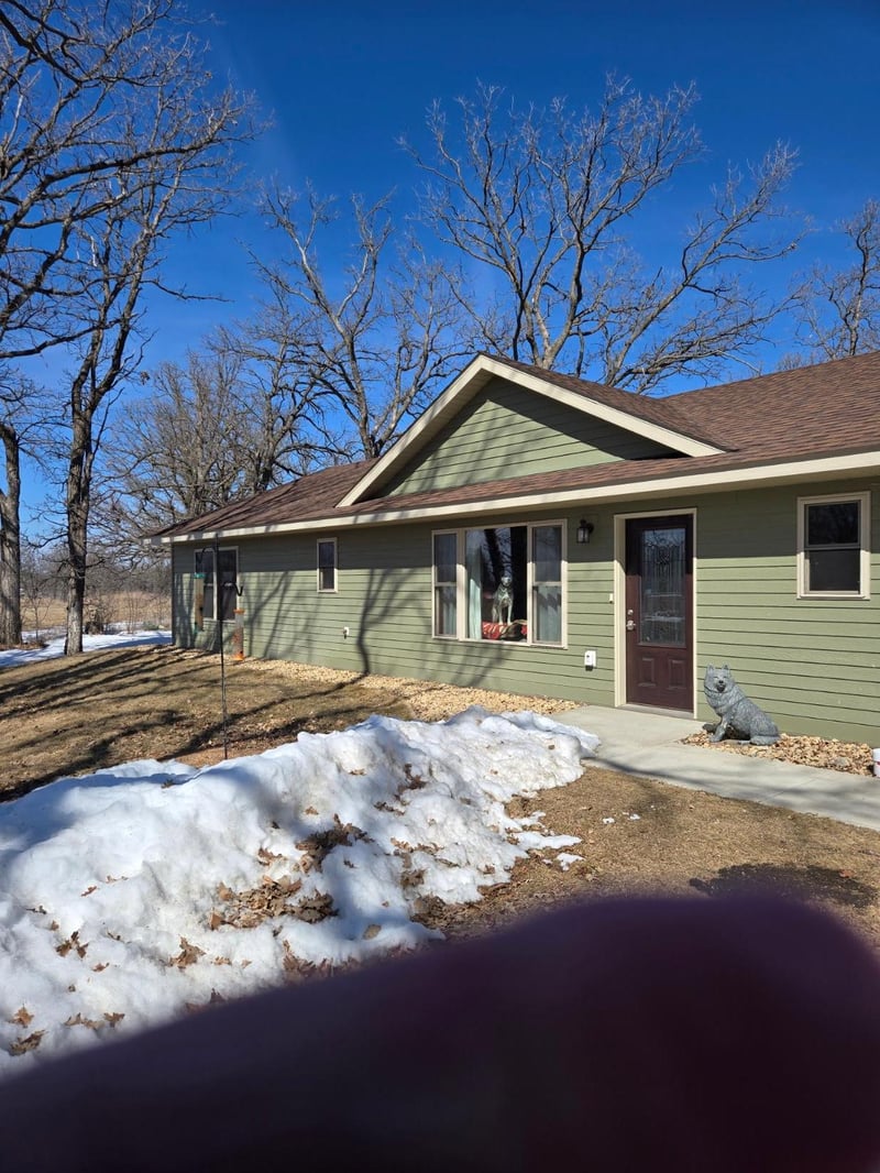 1009 Acorn Ln, Parkers Prairie, MN 56361