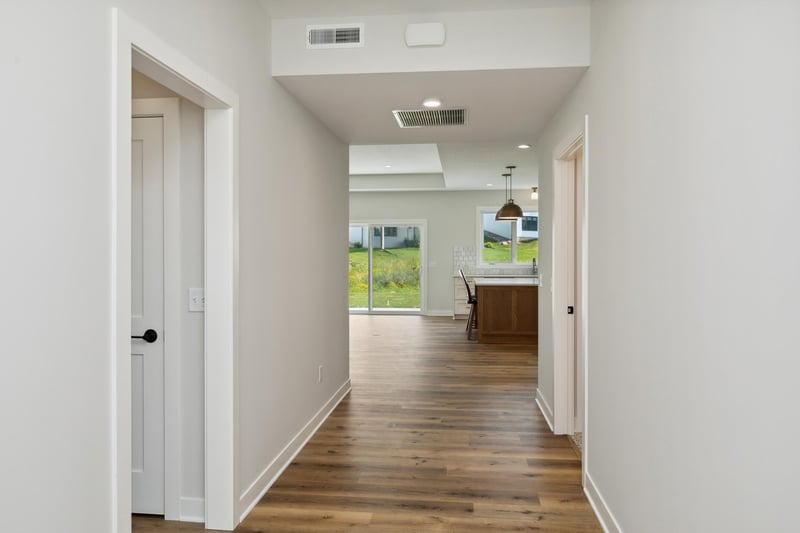 704 Kraewood Dr, Northfield, MN 55057