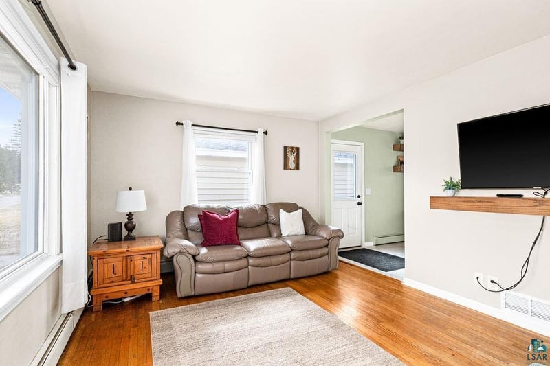 506 W Webbeking Dr, Carlton, MN 55718