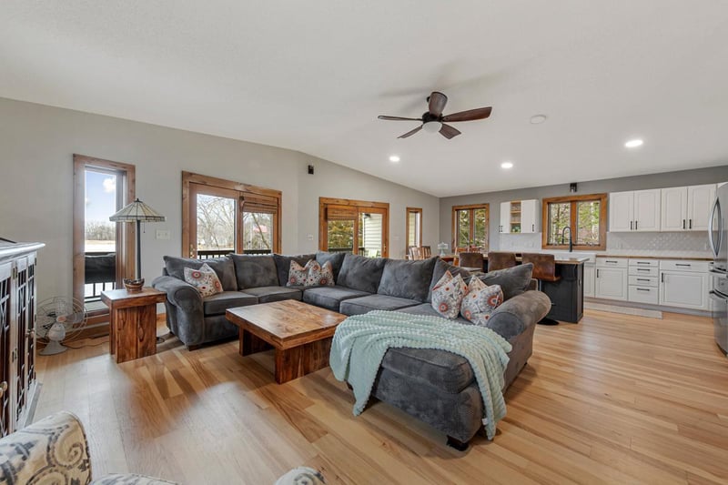 628 Virginia St, Waterville, MN 56096
