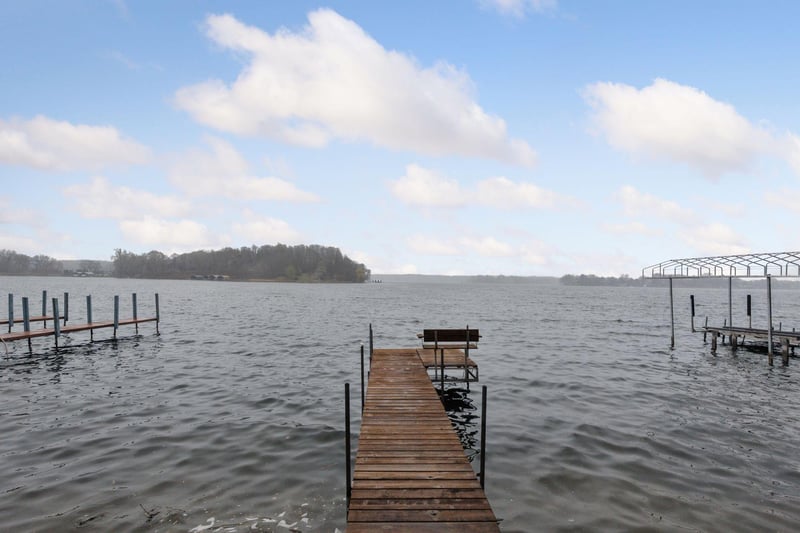 6501 Bay Ridge Rd, Mound, MN 55364